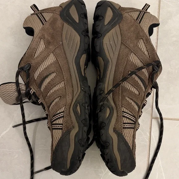 Columbia Men's North Plains II Dark Brown and Black Athletic hiking Shoes 8 - Picture 5 of 6